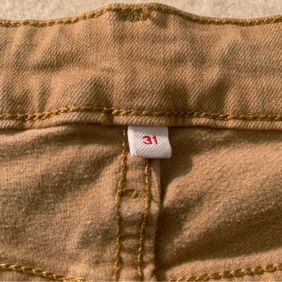 Levi’s slim fit white tab cargo, zip bottoms. 31w, 26l - Picture 3 of 4